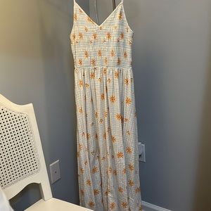 Urban Outfitters Women’s Midi sun dress